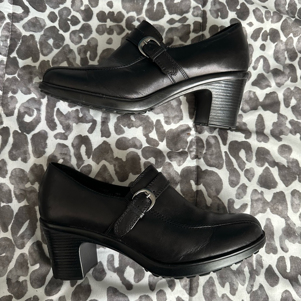 NWOB Dansko black loafer sz 9
